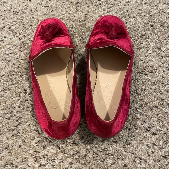 Velvet Loafer - Picture 2 of 5